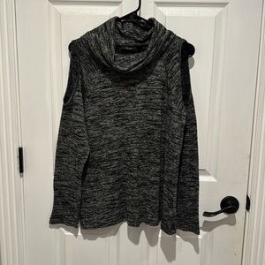 Apt. 9 open shoulder long sleeve sweater size large